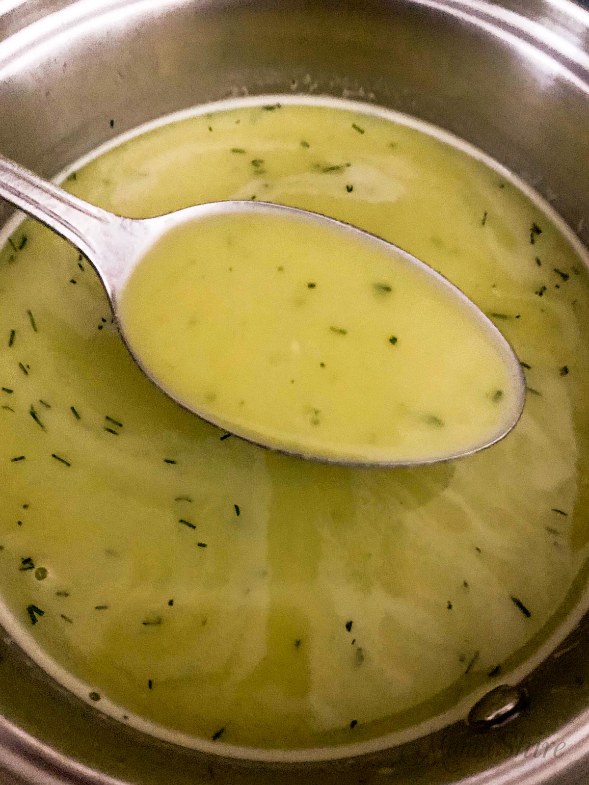 Asparagus soup with dill.
