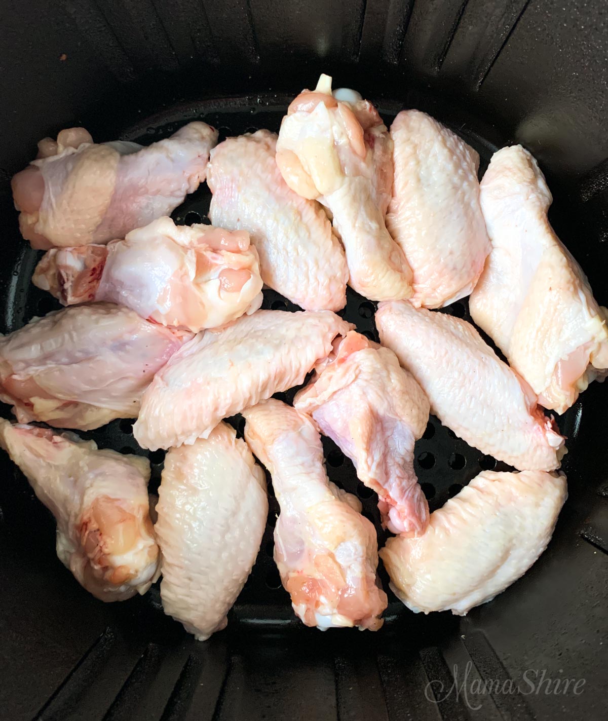 Chicken wings in the air fryer.