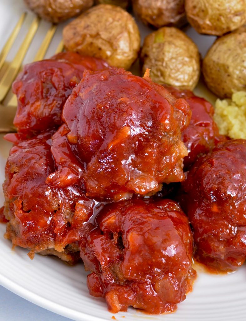 A closeup of gluten-free appetizer meatballs.