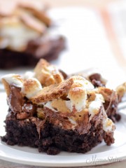 A serving of brownies with roasted marshmallows, gluten-free graham crackers, and dairy-free chocolate chips.